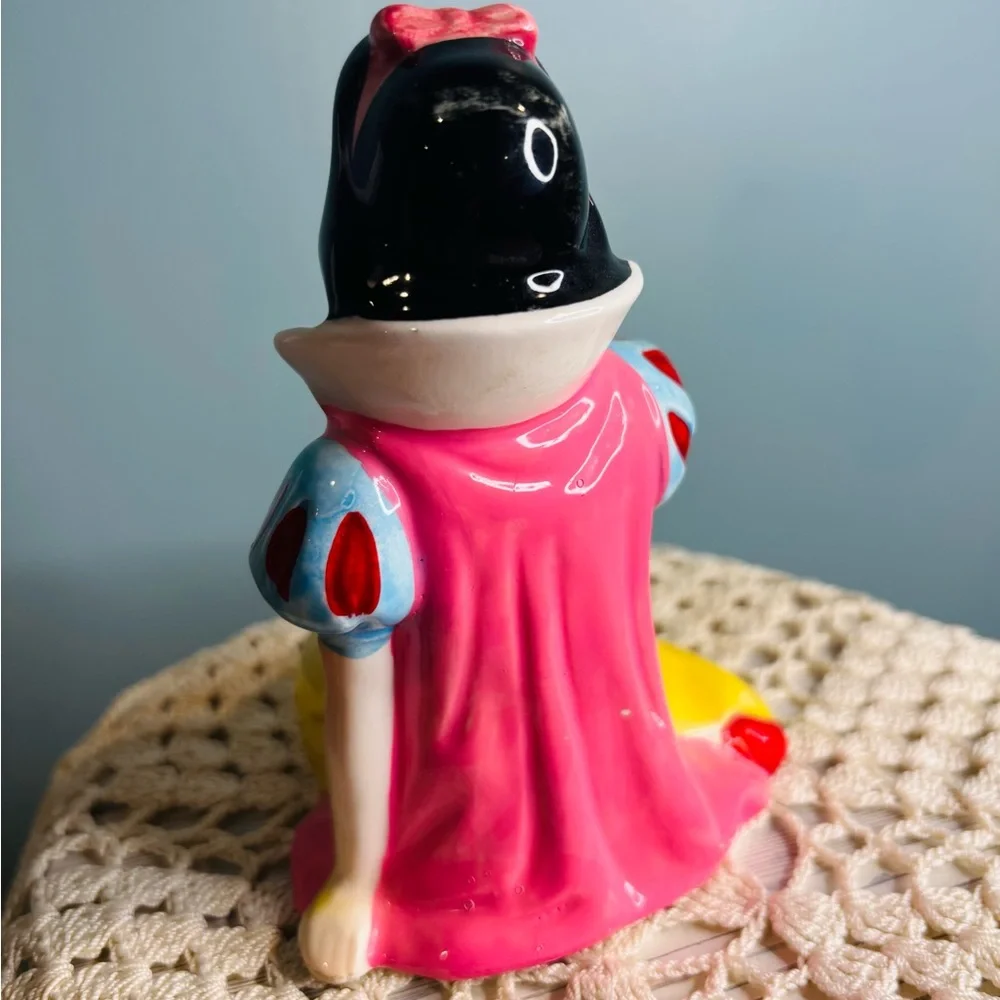 Snow White Ceramic Figurine with Blue Bird - Picture 3 of 5